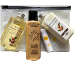 Kit idratazione profonda: olio di mandorle dolci puro pressato a freddo, latte corpo alla mandorla, stick labbra SPF 50+ e gel corpo illuminante.